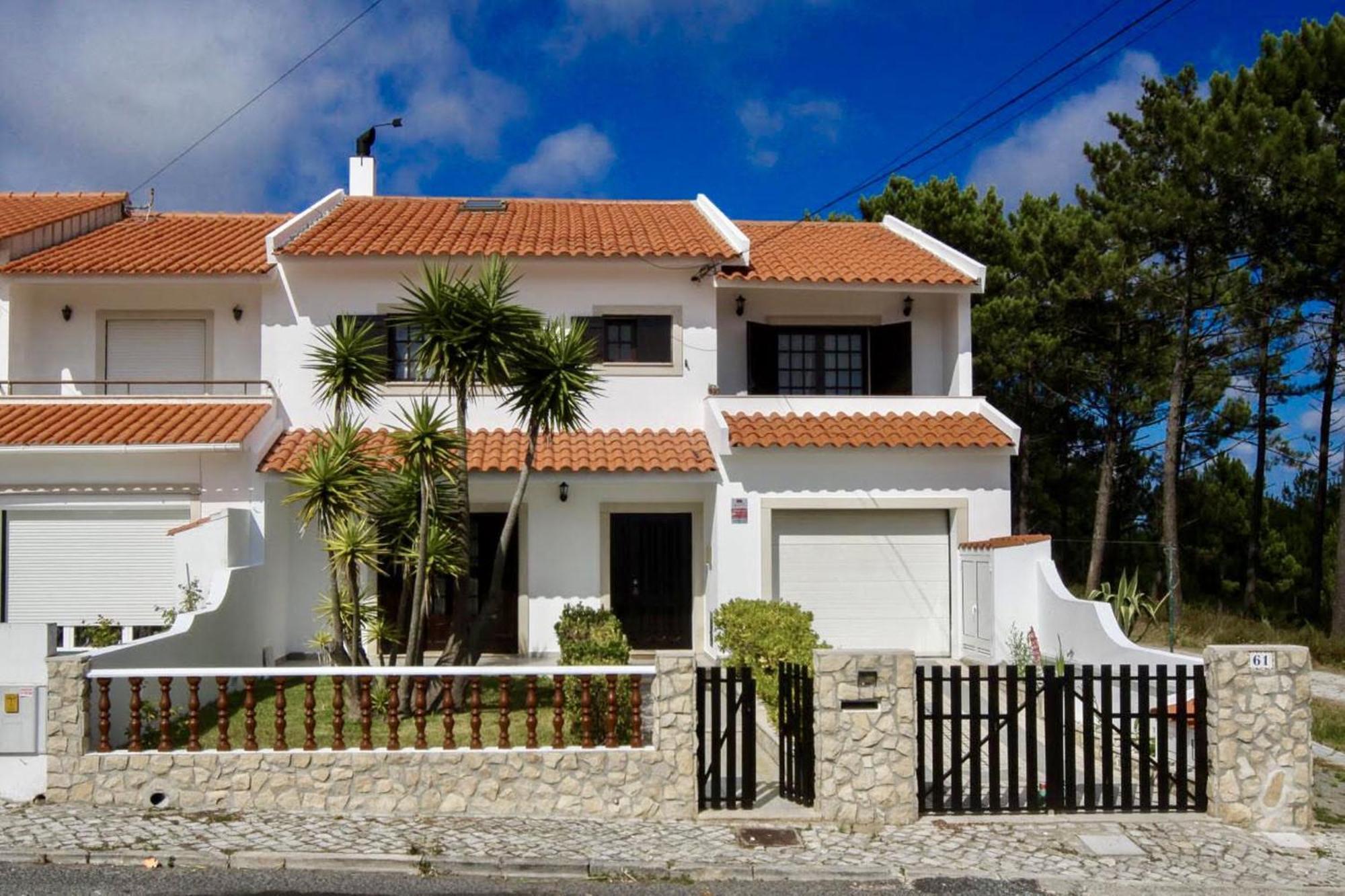 West Coast Dream Nazare Villa Bagian luar foto